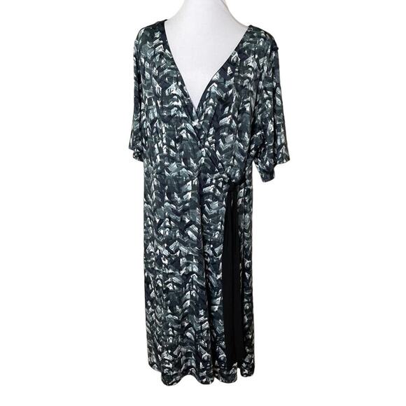 Avenue Dresses & Skirts - Avenue Blue Faux Wrap dress 18/20
